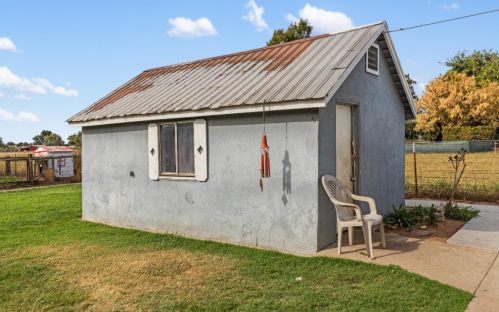 6061 Snedigar Rd, Valley Home CA  95361-9341 exterior