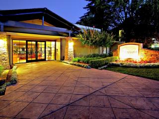 450 Mathilda Ave, Sunnyvale CA  94085-4201 exterior