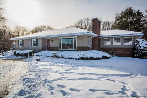 134 Altamont Dr, Hurley, NY 12443-5900