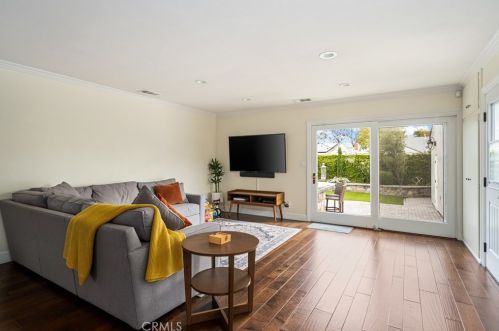 1932 Montair Ave, Long Beach CA  90815-3011 exterior