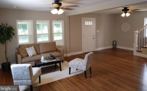 527 Ridge Rd, Southampton NJ  08088-9651 exterior