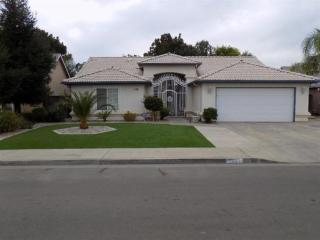 1034 Harbor Ct, Madera, CA 93637-2777