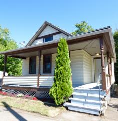 6 Eisenberg Pl, Rochester, NY 14620-1542