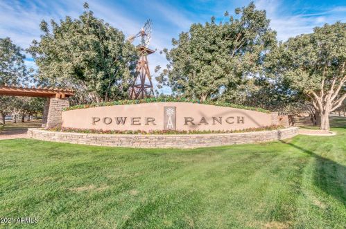 3638 Flamingo Way, Gilbert AZ 85297-5250 exterior