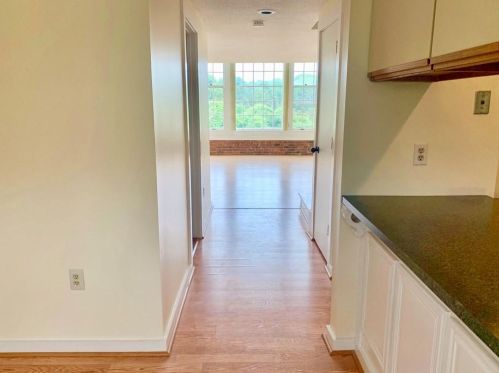 40 Web Ave, North Kingstown RI  02852-6822 exterior