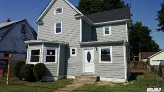 14 Stewart Ave, Hempstead, NY 11550-2810