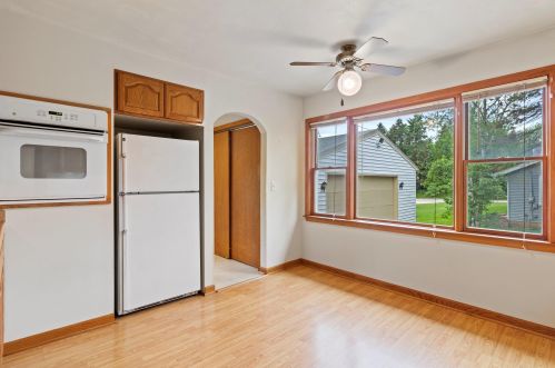 4211 97, Milwaukee WI 53228-2111 exterior