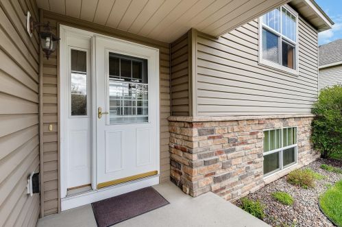 12188 Coral Sea St, Minneapolis, MN 55449-7504