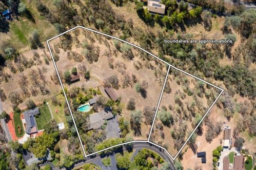 39 Pine Oaks Rd, Oroville, CA 95966-5512