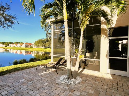 121 Lawton Rd, Fort Pierce FL  34986-2608 exterior