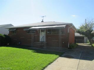 14173 Pemberton Dr, Cleveland, OH 44142-2534