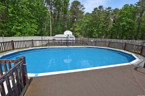 43 Madeline Rd, Panamoka NY  11961-2943 exterior