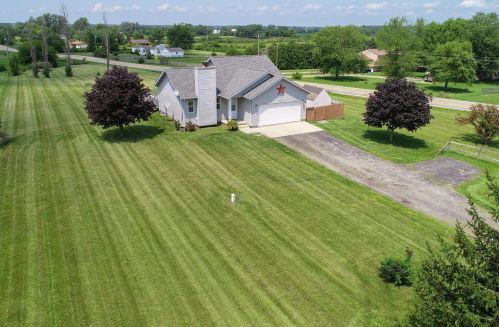 7732 Davisson Rd, Mechanicsburg, OH 43044-9330