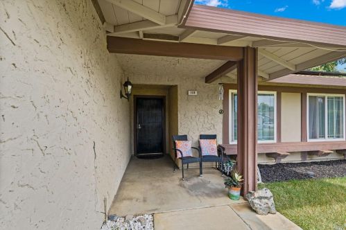 118 Arroyo Ct, Vacaville CA  95687-5204 exterior