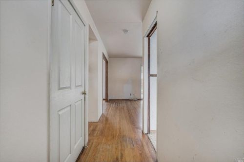59 Fairlie Dr, Santa Rosa, CA 95403-1427