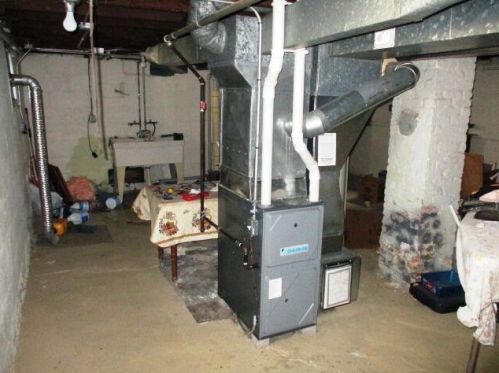 1618 59, Milwaukee WI 53214-5126 exterior