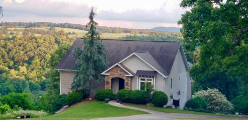 734 Mclean Ave, Cotter, AR 72626-9757