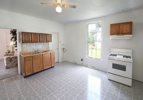 242 Union St, Mount Olive, OH 45106-1132