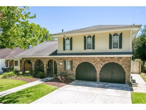 8012 Ferrara Dr, New Orleans, LA 70123-4435