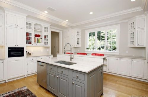 312 Ridgefield Rd, Wilton CT  06897-2329 exterior
