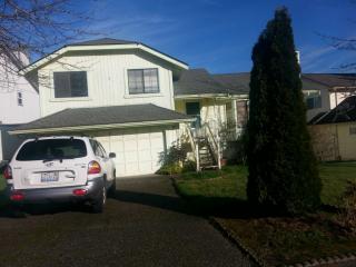 27806 121st Pl, Kent, WA 98030-8538