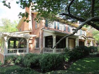 1125 The Ln, Lexington, KY 40504-2242