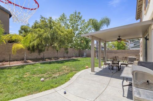 19505 Palomar St, Lake Elsinore CA  92530-6393 exterior