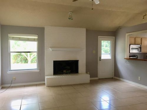 913 Garden View Dr, Georgetown TX  78628-2942 exterior