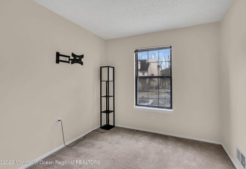 710 Ivy Ct, Jackson Twp NJ  08527-4101 exterior