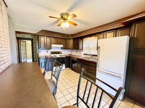 968 Highland Ave, Waterbury, CT 06708-4627