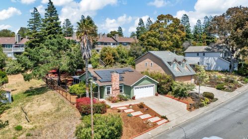 597 Lori Dr, Benicia, CA 94510-2656