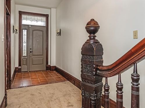 418 Delaware Ave, Oakmont PA  15139-1642 exterior