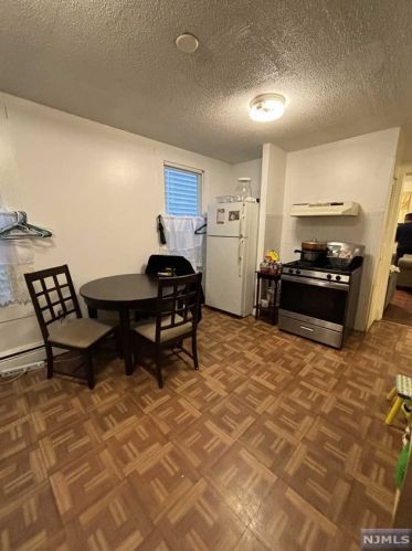 120 Lyon St, Paterson NJ  07524-1910 exterior