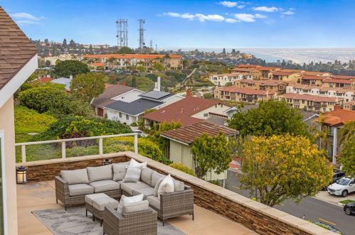 5531 Seaside Heights Dr, Palos Verdes Estates CA  90275-4932 exterior