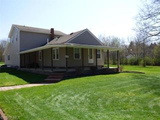 5680 King Graves Rd, Fowler, OH 44418-9723