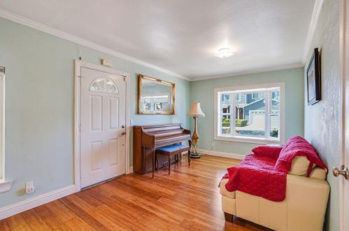 542 Hazel Ave, San Bruno CA  94066-4228 exterior