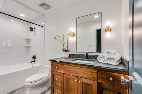 1206 Creekwood Ct, Allen TX  75002-2909 exterior