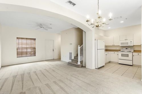 3305 Lisa Ln, Naples, FL 34109-3864