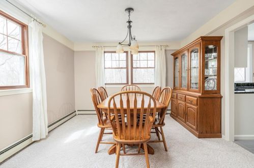 96 Daniel Dr, North Kingstown RI  02852-6702 exterior