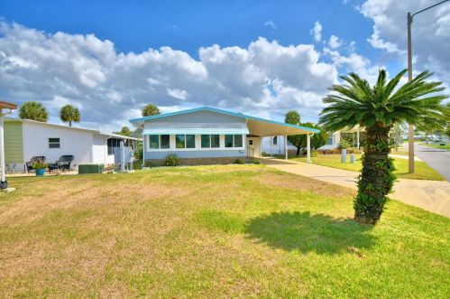 4212 Rolling Oaks Dr, Winter Haven, FL 33880-1648