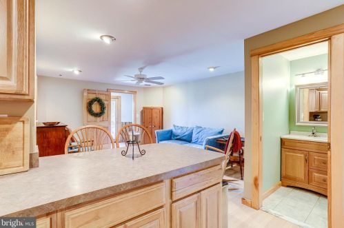 3714 Mountain Rd, Haymarket VA  20169-1739 exterior