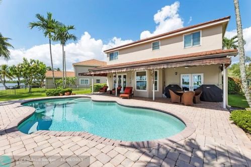 17836 15 Ct, Hollywood FL 33024-4602 exterior