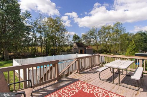 3565 Brook St, Upton PA  17225-8308 exterior