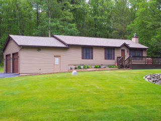 3 Fern Path, Stroudsburg, PA 18360-8987