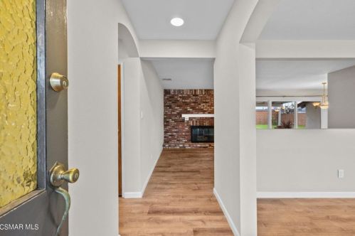 3026 Amarillo Ave, Simi Valley CA  93063-1704 exterior