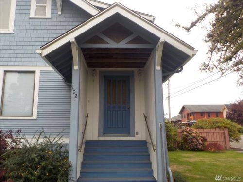 102 Williams Ave, Ilwaco, WA 98624-9188