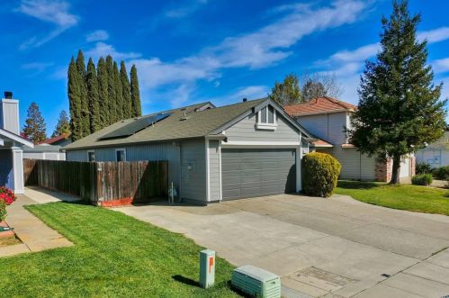 833 Celestine Cir, Vacaville, CA 95687-7813