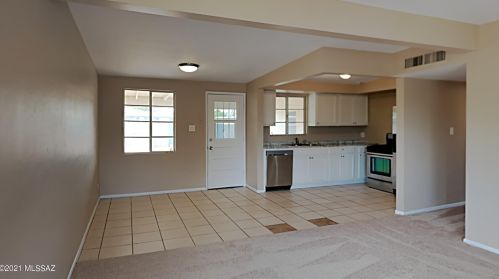 826 Fordham Dr, Tucson, AZ 85710-8759