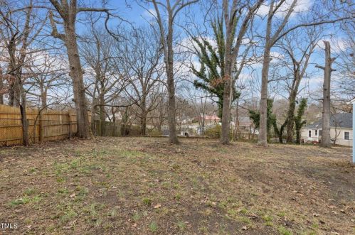 921 Graham St, Burlington NC  27217-6062 exterior