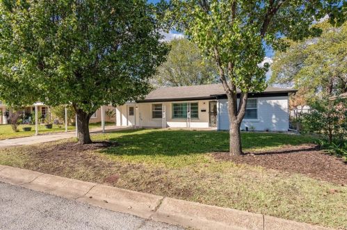 308 Worthy St, Fort Worth, TX 76179-1357